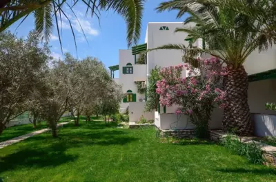 Studios Vrettos Beachfront Hotel - Plaka