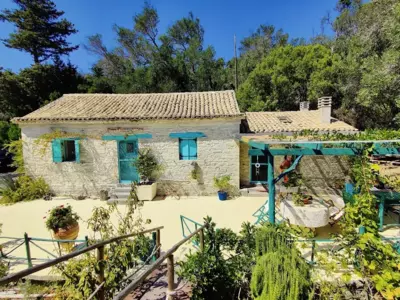 Apagio Othonoi Car Included - Othoni