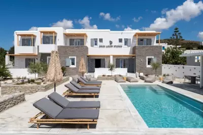 Guesthouse in Drios, Paros island, Greece. - Drios