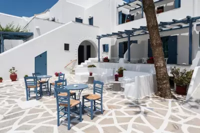 Magginas Studios - Paroikia