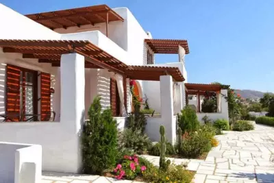 9 Muses - Paros - Paroikia