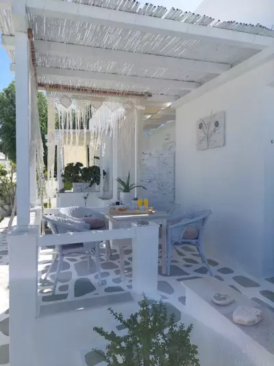 Diplos Studios - Paroikia