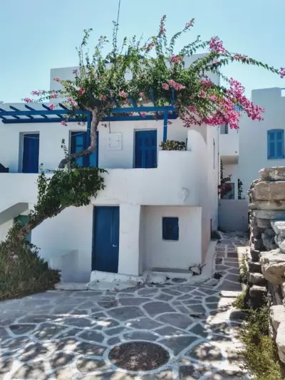 Portes View - Paroikia