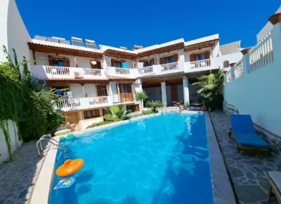 Captain's House Hotel - Skala