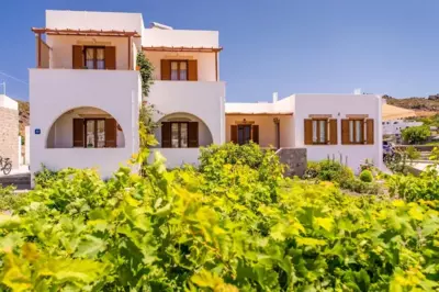 Stefanos Studios - Skala