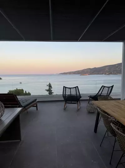 SEMIRAMIS Luxury Apartments - Poros