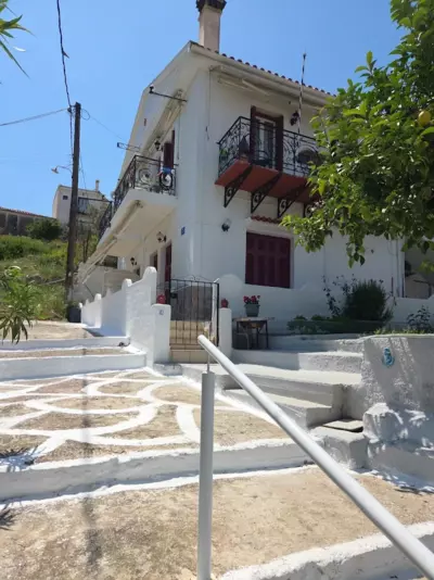 Elthimia's apartment - Poros