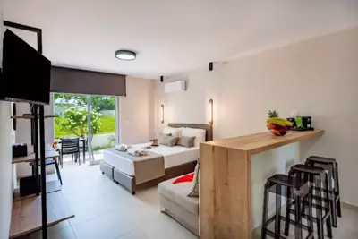 Sokrates Studios - Afando