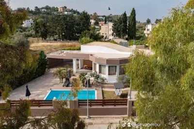 Maia Luxury Pool Villa - Afando