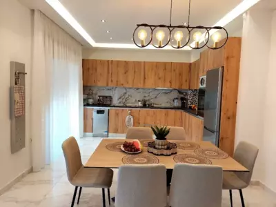 Alexa Luxury Suites - Afando