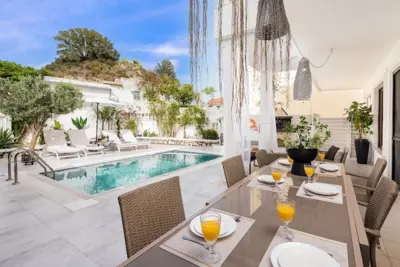 Mikaela's Pool House - Afando