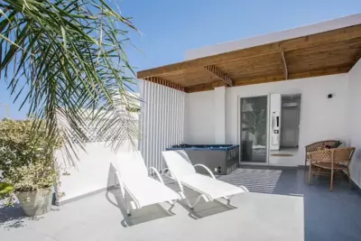 Calma Luxury Studios & Suites - Faliraki