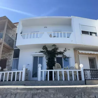 VILLA BLANCA - Haraki