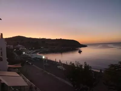 Skizenas Waterfront Apartments - Haraki