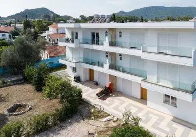 Sweet Home Luxury Apartments - Ialyssos