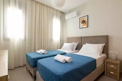 Tsatos Luxury Residence - Kremasti