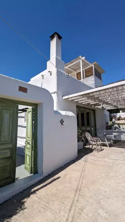 Sandra Studio - Lakhania