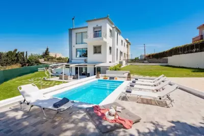 Villa Dias - Lakhania