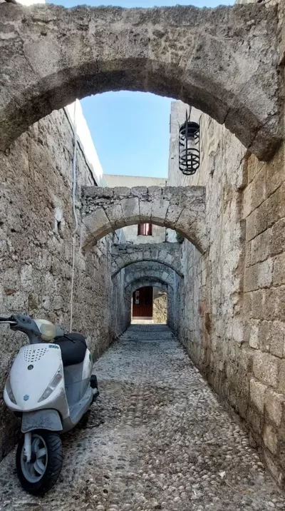 Stone Cave Suite - Rodi Città