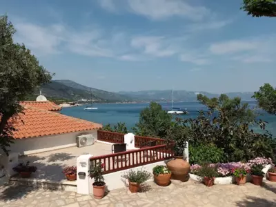 Studios Limnionas - Marathokampos