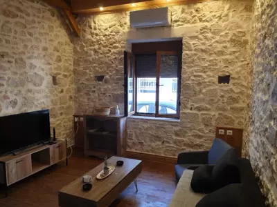 Once upon a rock - Pythagoreio