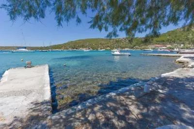 Merabello Beach House - Samo