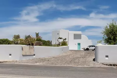 Neptune Luxury Suites - Akrotiri