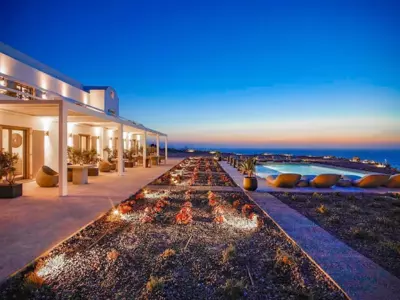 Absolute Paradise Santorini - Akrotiri