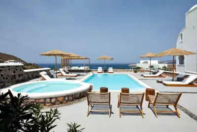 Symmetry Suites - Akrotiri