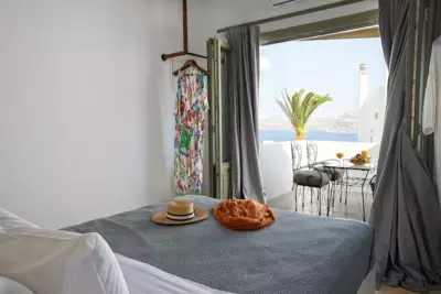 Arvanitis Cave Village - Akrotiri