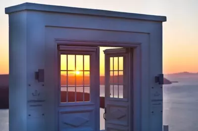 Petit Palace Suites - Fira