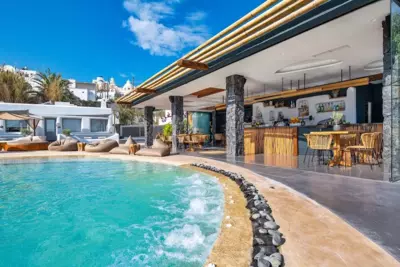 San Marino Suites by Calm Collection - Fira