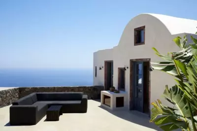 White Pearl Cavalieri - Imerovigli