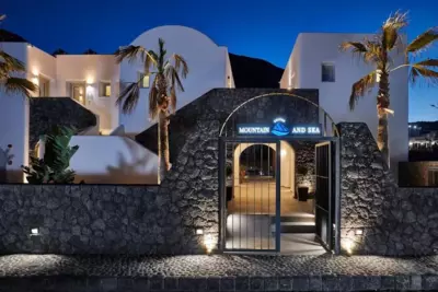 Mountain and Sea Suites - Kamari