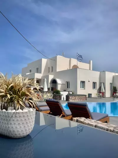 Babis Hotel - Karterados