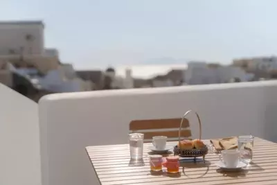 Thallos Cave House and Apartments - Karterados