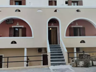 Emmanouela Studios & Villas - Karterados