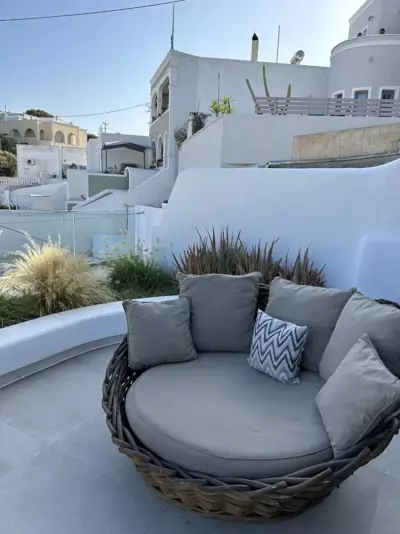 Floria Suites - Karterados