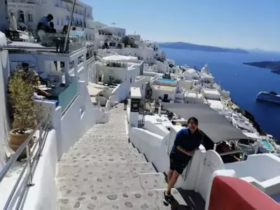 Aerenia Luxury Suites - Karterados