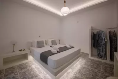 The F Suites - Karterados