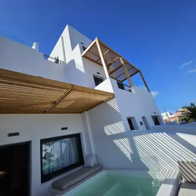 North Wind Luxury Suites - Oia