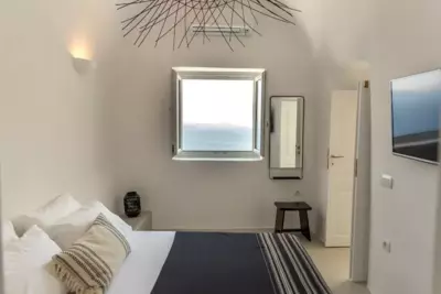 Delta Suites - Oia