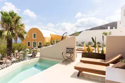 Pink Freud Villas Santorini - Oia