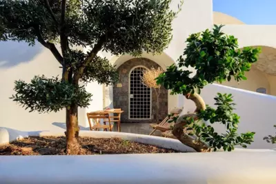 Oia Treasures Art Suites - Oia