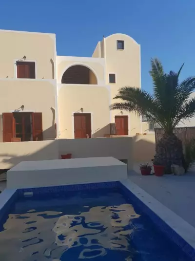 Marina's Studios - Perivolos