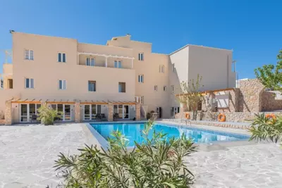 GIN Wellness Hotel - Pyrgos