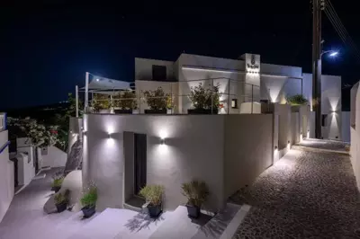 Galaria Serenity Suites - Vothon