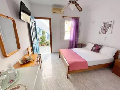 Theodora Rooms - Kamarai