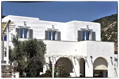 Theasis Sifnos Apartments - Platis Yialos Sifnos