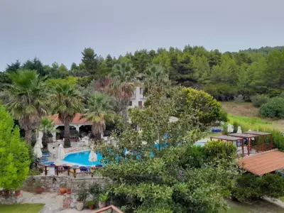 Sergios - Koukounaries